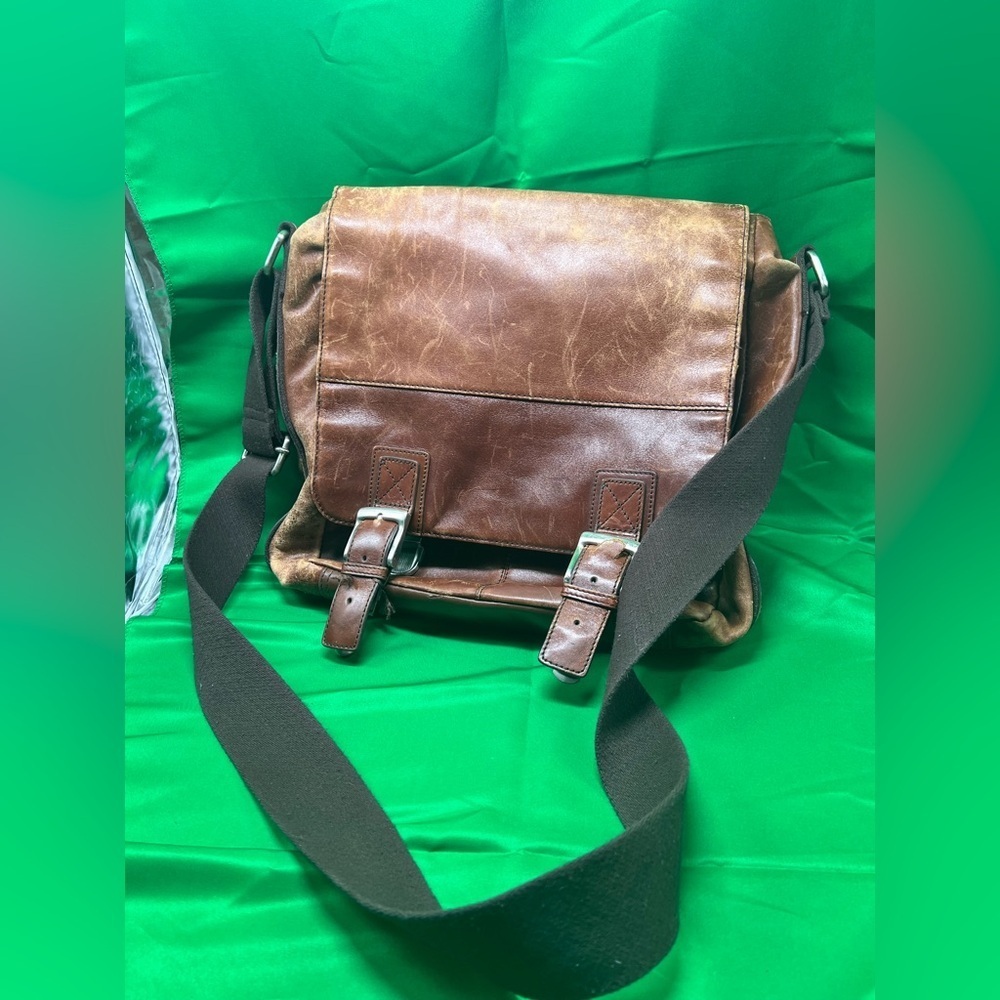 Fossil Brown Leather Messenger Bag with Dark Brown Strap